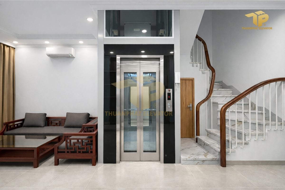 Nha 3 2 - Thang may chinh hang