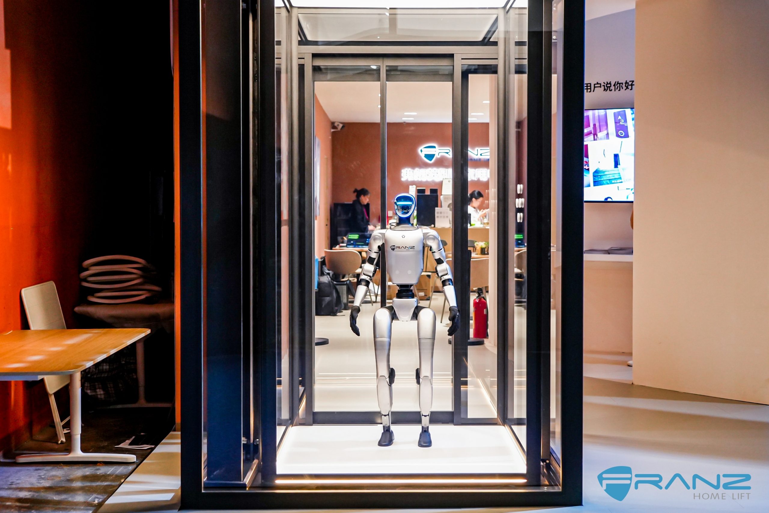 00102544 scaled - Thang may chinh hang