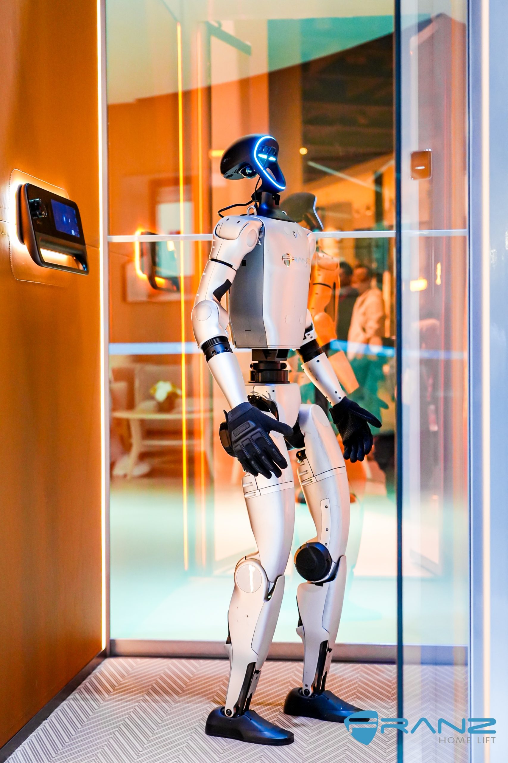 00102658 scaled - Thang may chinh hang