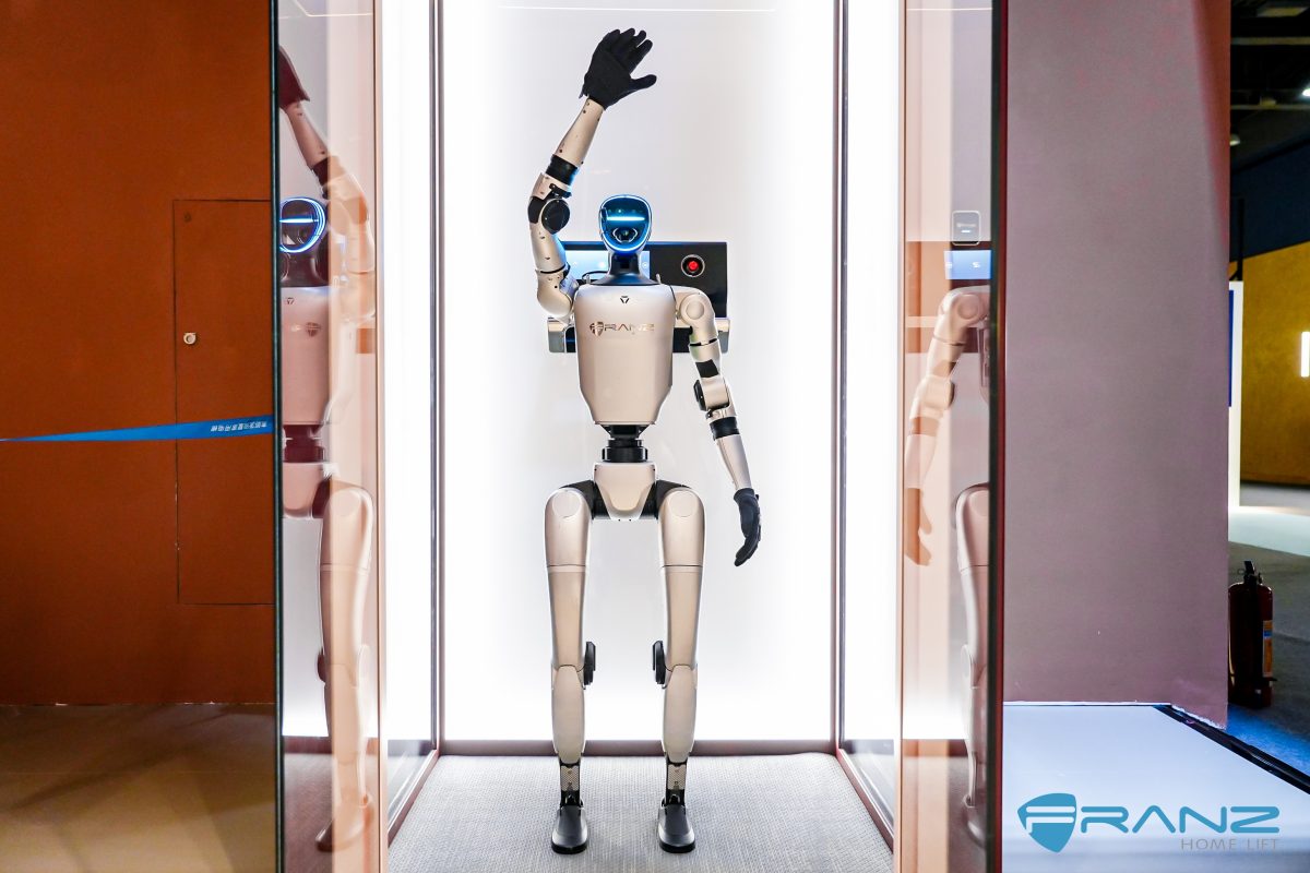 00102708 - Thang may chinh hang