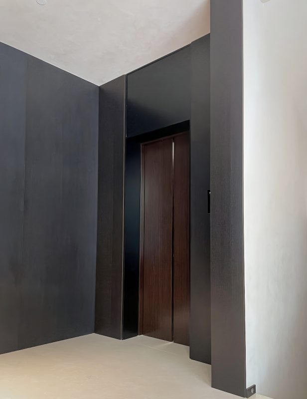 25 - Thang may chinh hang