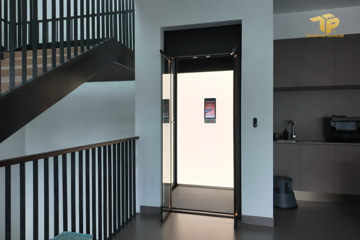 Anh ngang cac cong trinh 1 - Thang may chinh hang