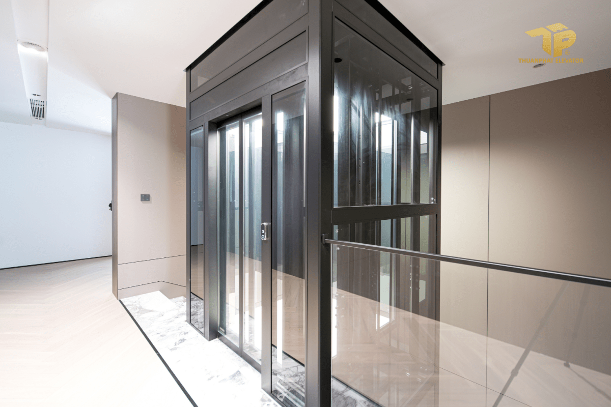 Anh ngang cac cong trinh 7 - Thang may chinh hang