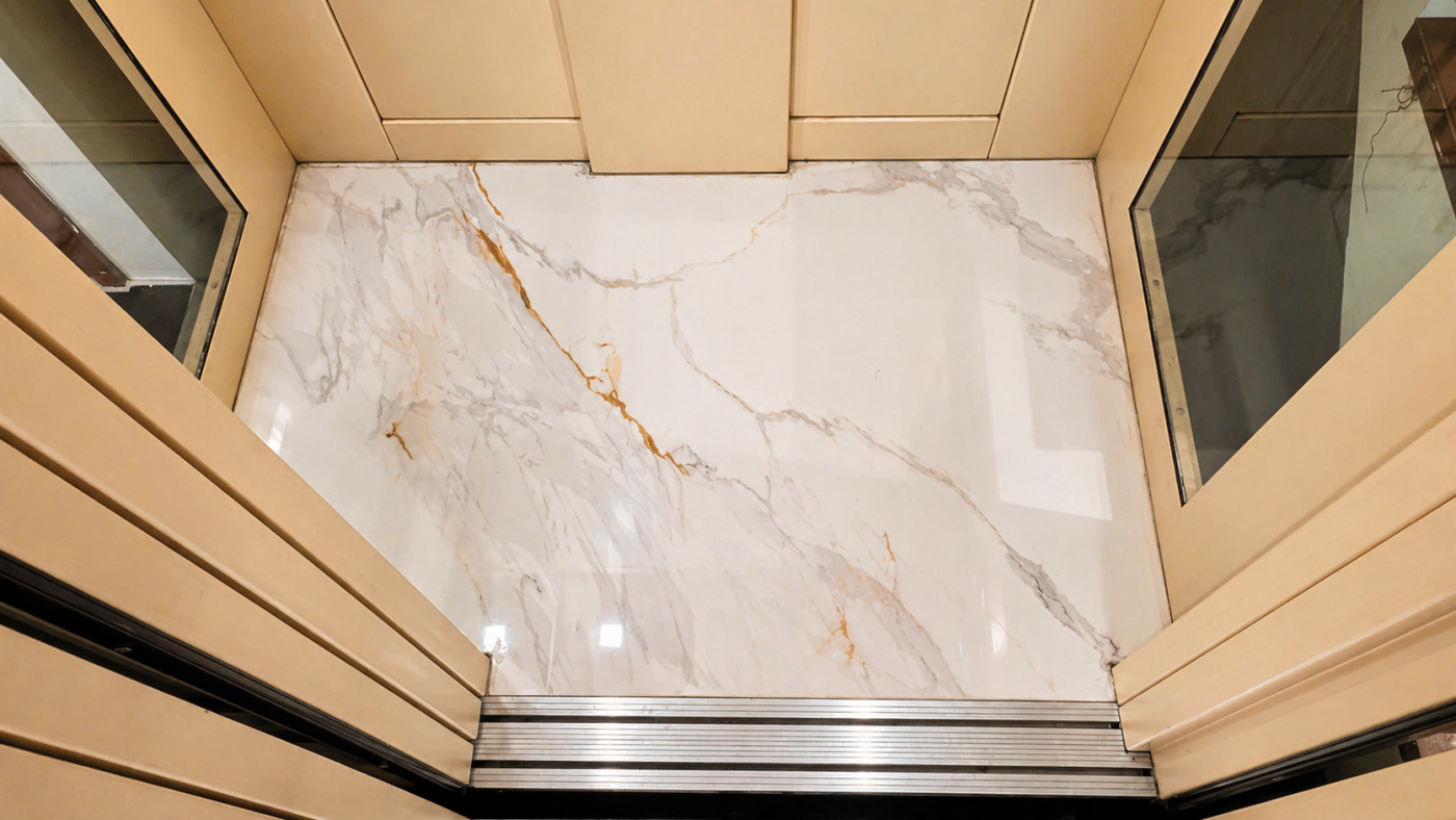 ChatGPT Image 08 51 39 28 thg 4 2026 - Thang may chinh hang