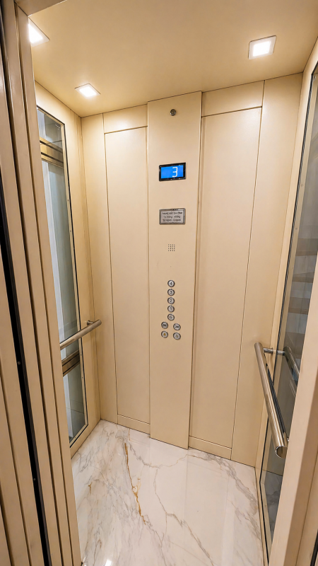 ChatGPT Image 08 52 28 28 thg 4 2026 - Thang may chinh hang