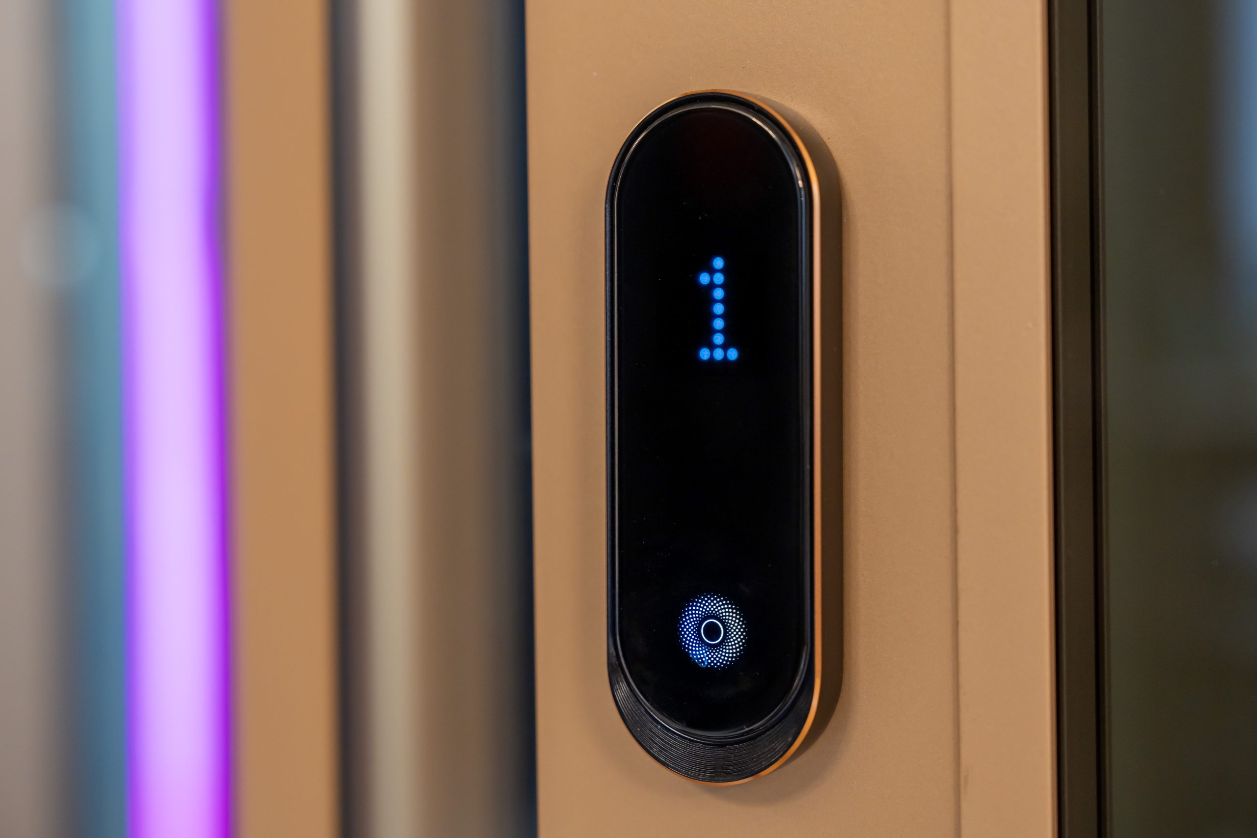 DSC03646 拷贝 scaled - Thang may chinh hang