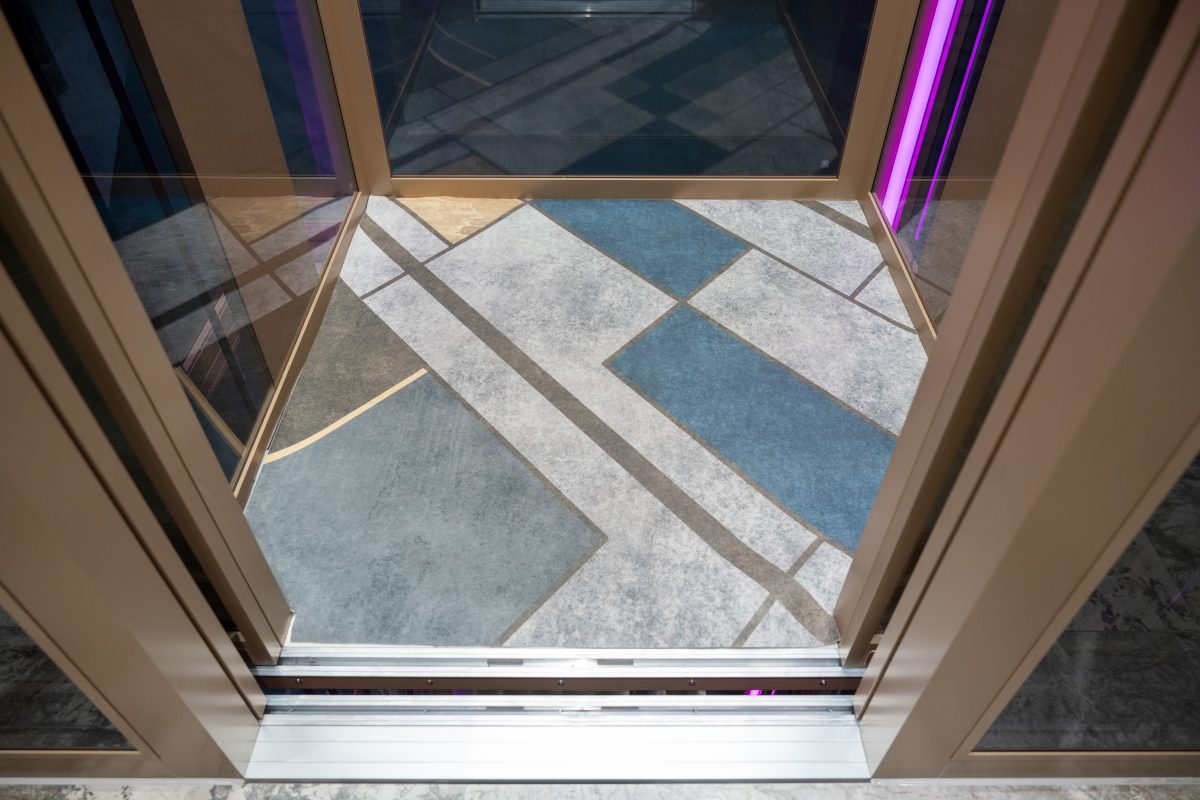 DSC03708 拷贝 - Thang may chinh hang