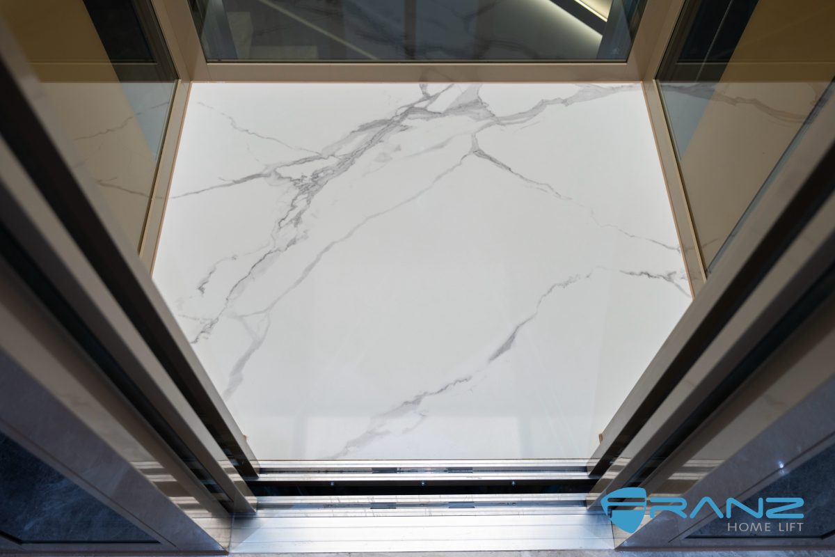 DSC04773 拷贝 - Thang may chinh hang