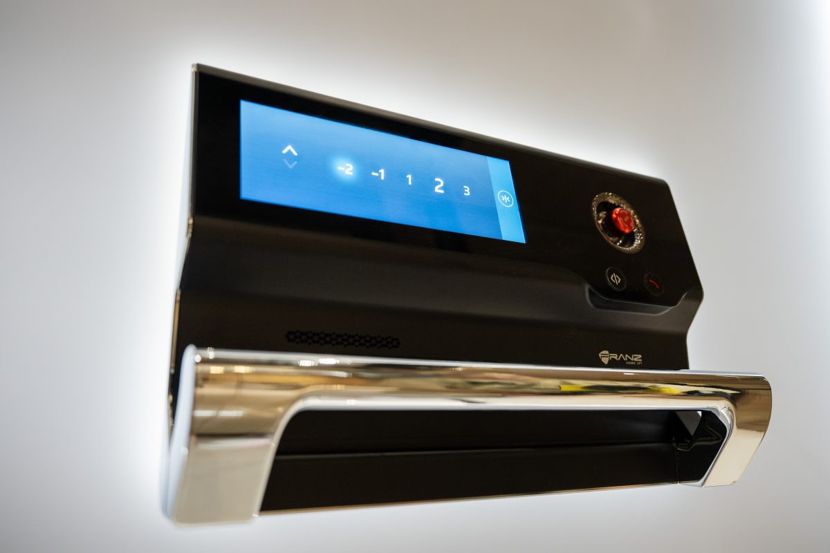 DSC05231 拷贝 - Thang may chinh hang