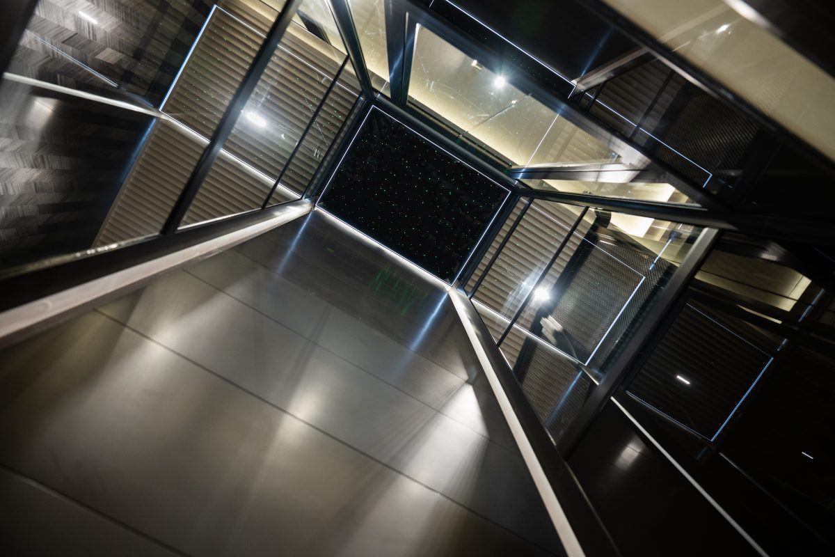 DSC05234 拷贝 - Thang may chinh hang