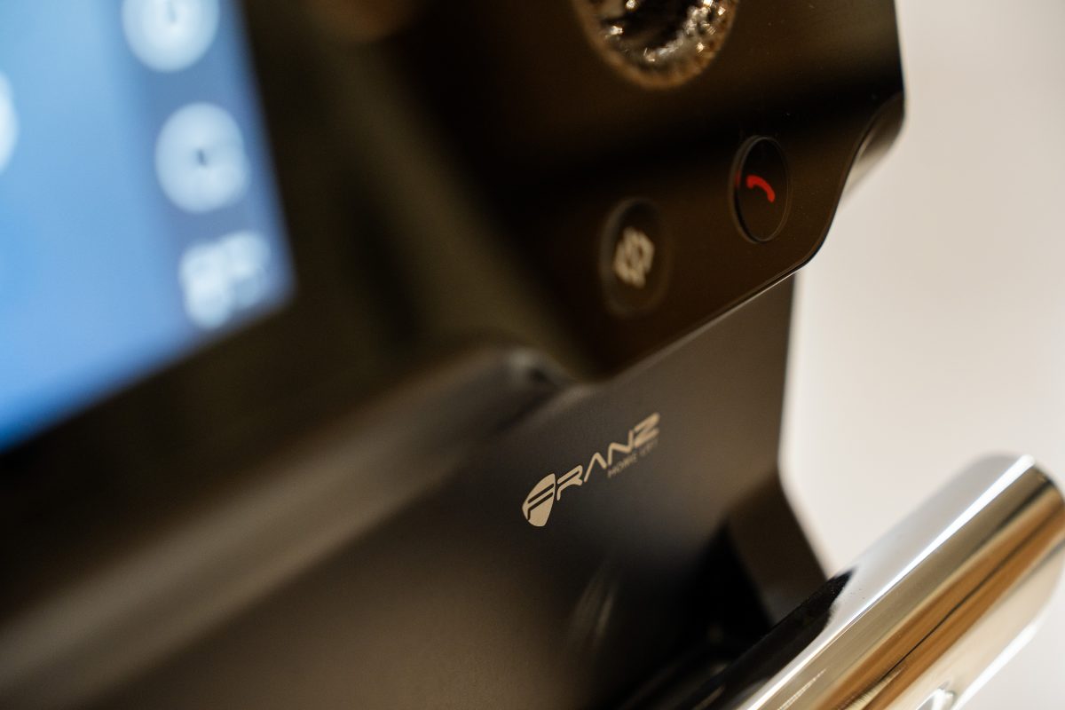 DSC05237 拷贝 - Thang may chinh hang