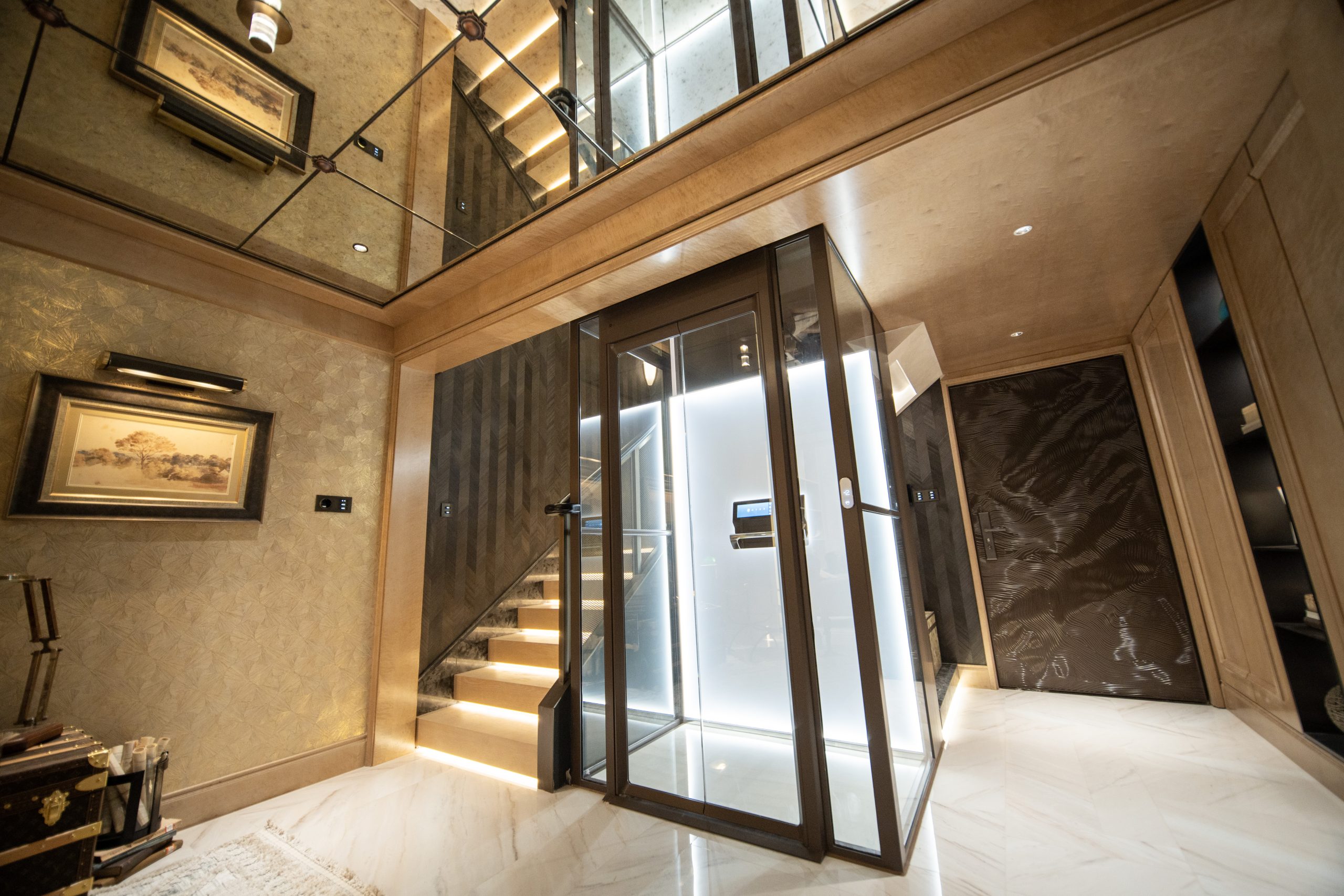 DSC05248 拷贝 scaled - Thang may chinh hang