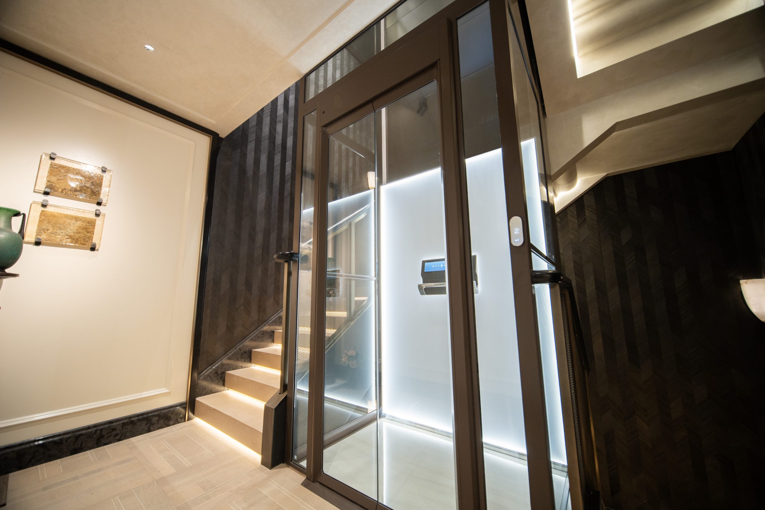 DSC05266 拷贝 scaled - Thang may chinh hang