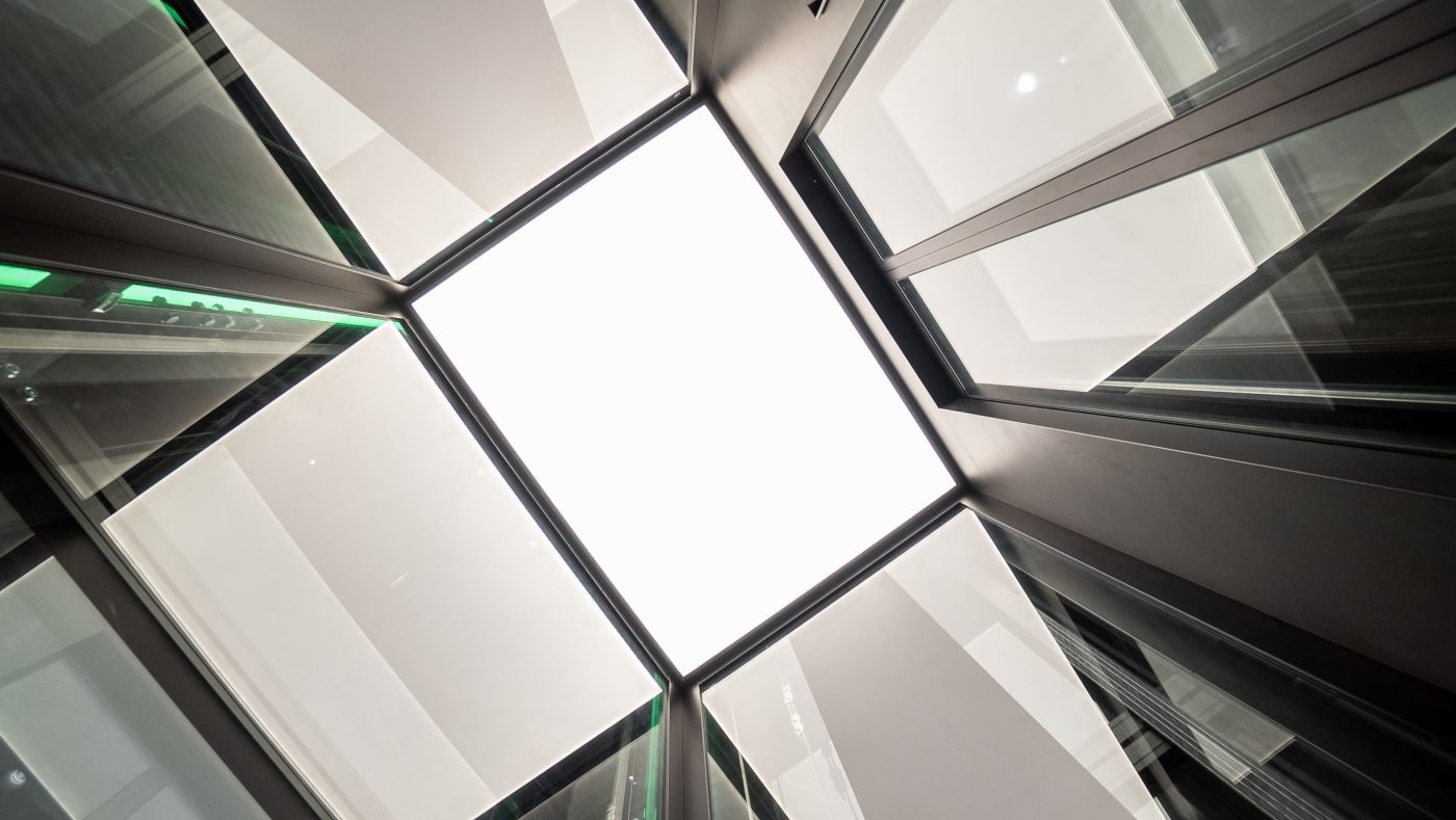 DSC05877 拷贝 - Thang may chinh hang