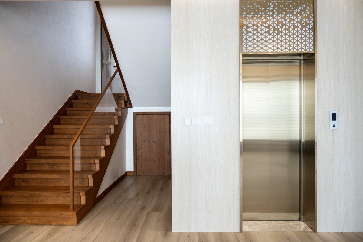 DSC06445 拷贝 - Thang may chinh hang