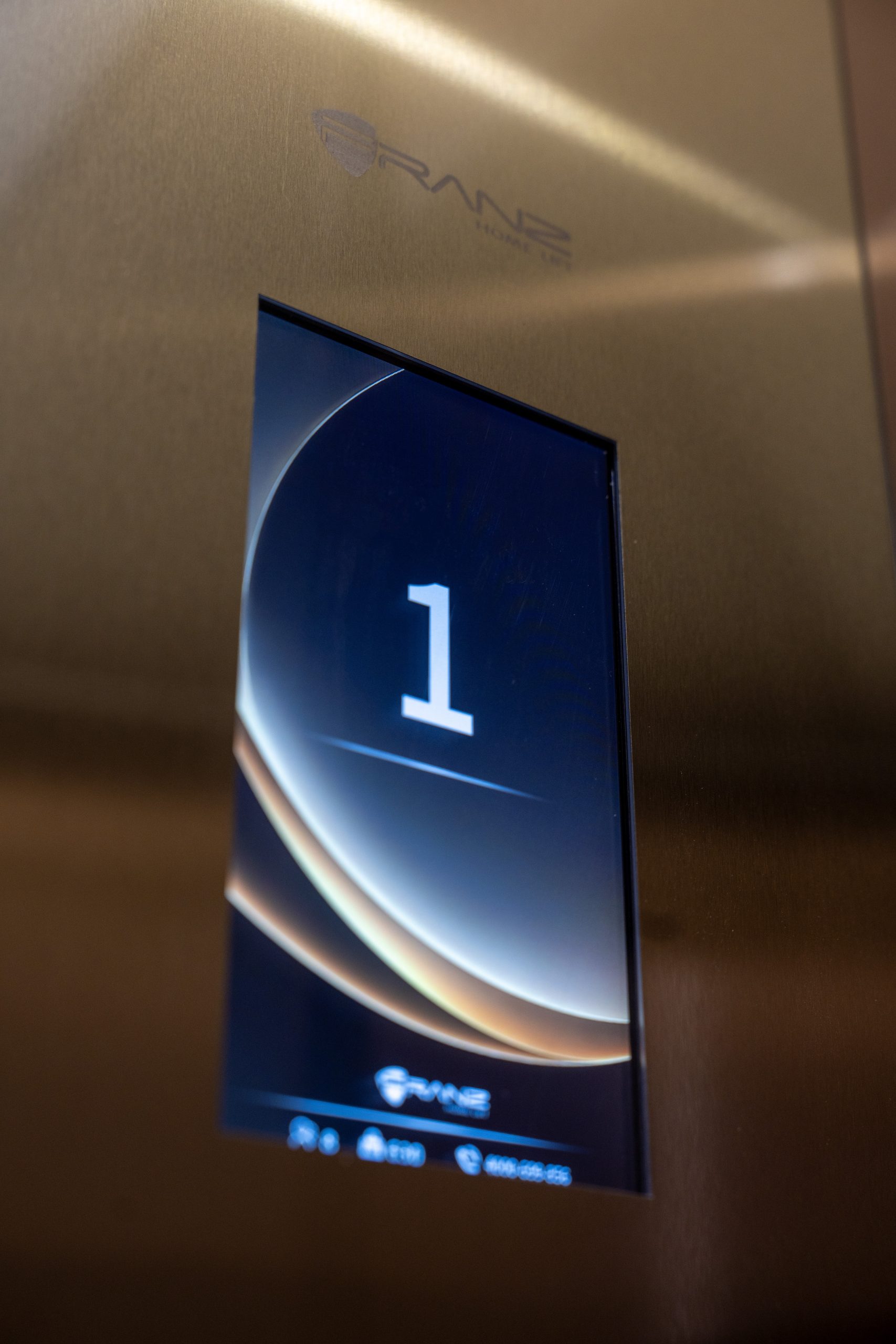 DSC06449 拷贝 scaled - Thang may chinh hang