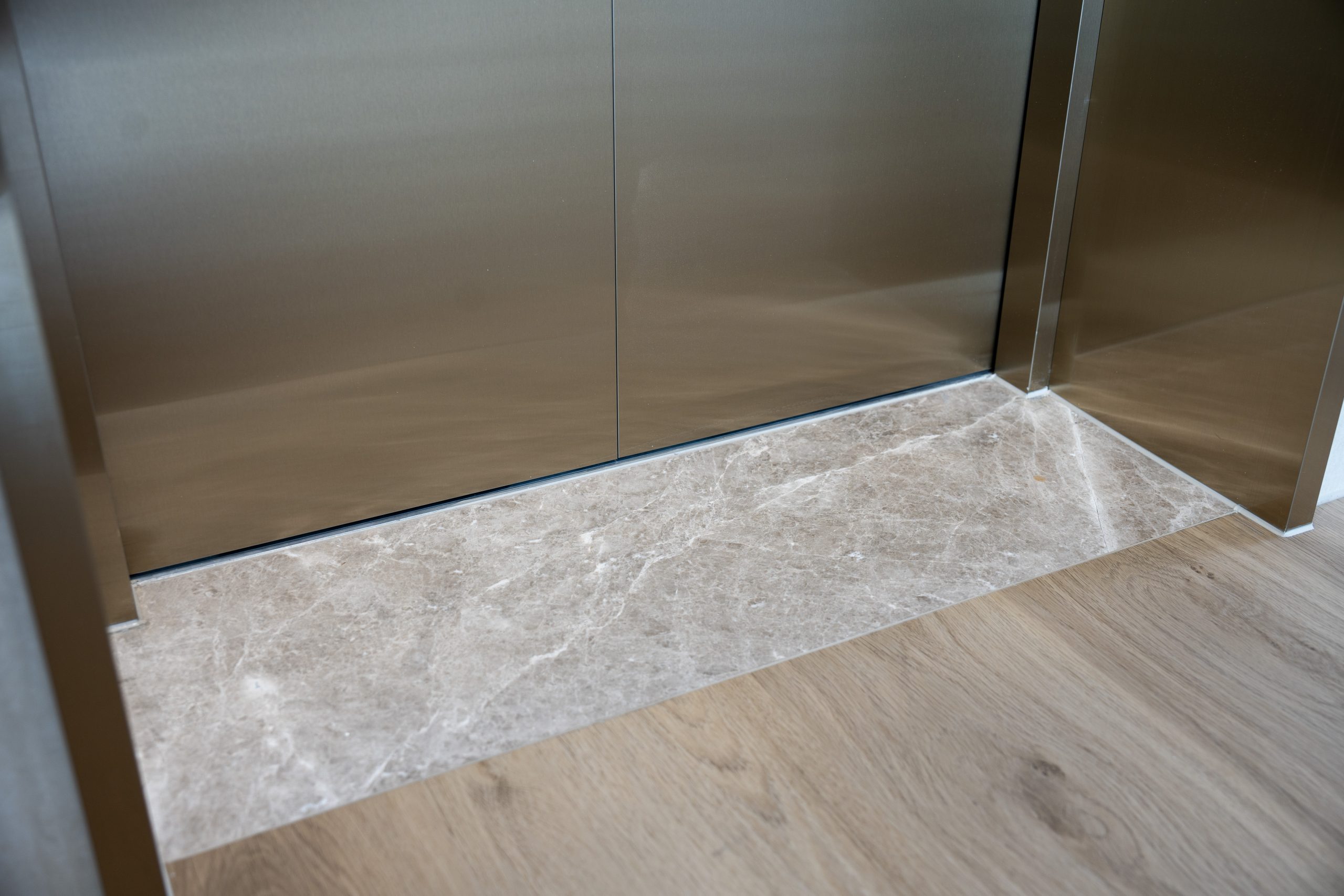 DSC06487 拷贝 scaled - Thang may chinh hang