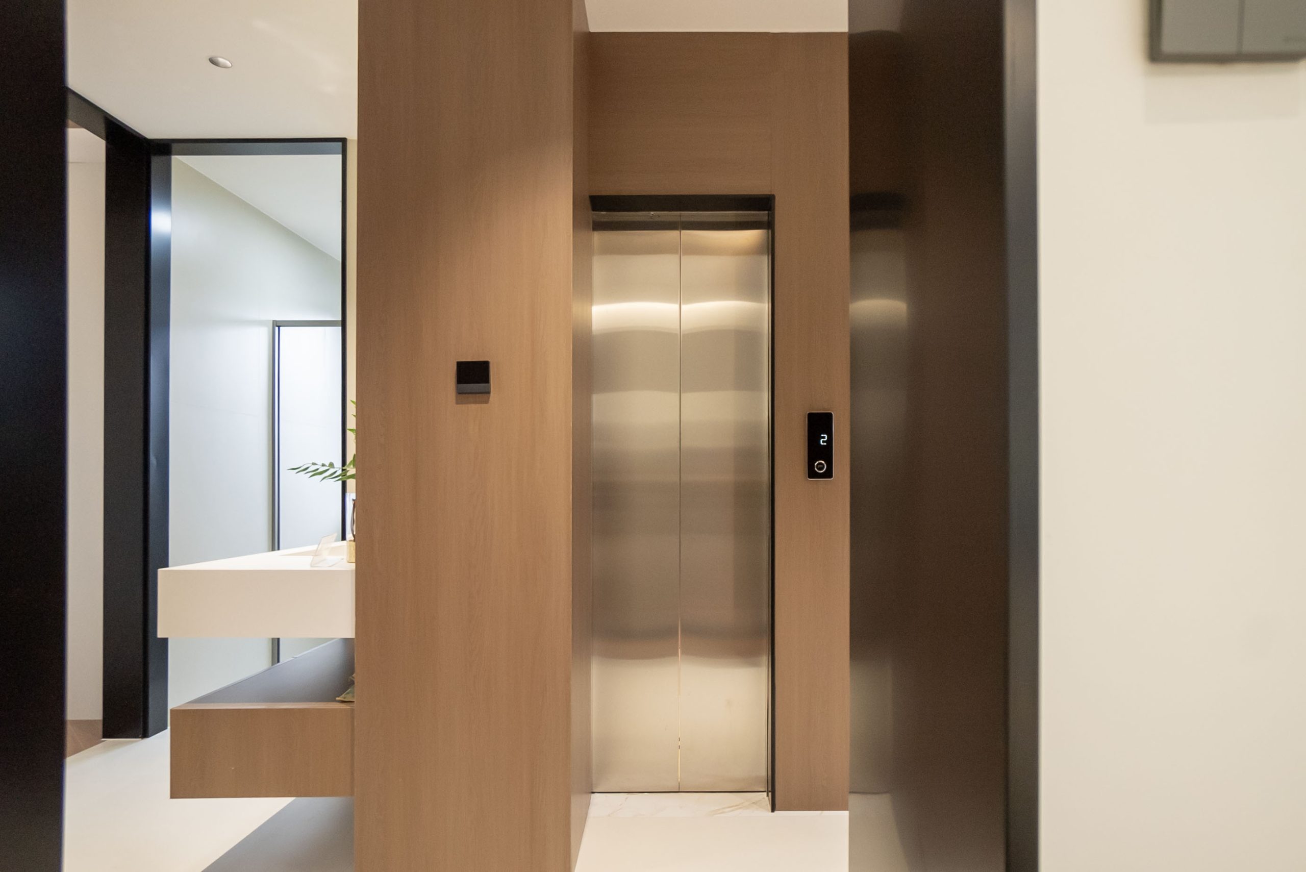 DSC06679 拷贝 scaled - Thang may chinh hang