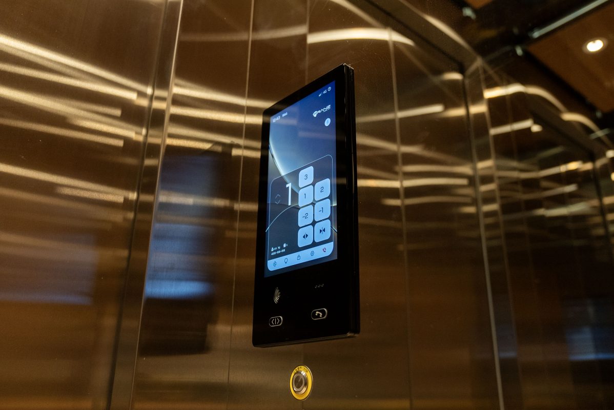 DSC06757 拷贝 - Thang may chinh hang