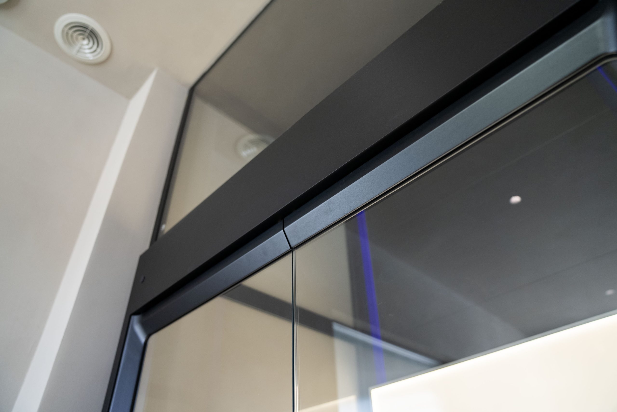 DSC07357 拷贝 scaled - Thang may chinh hang