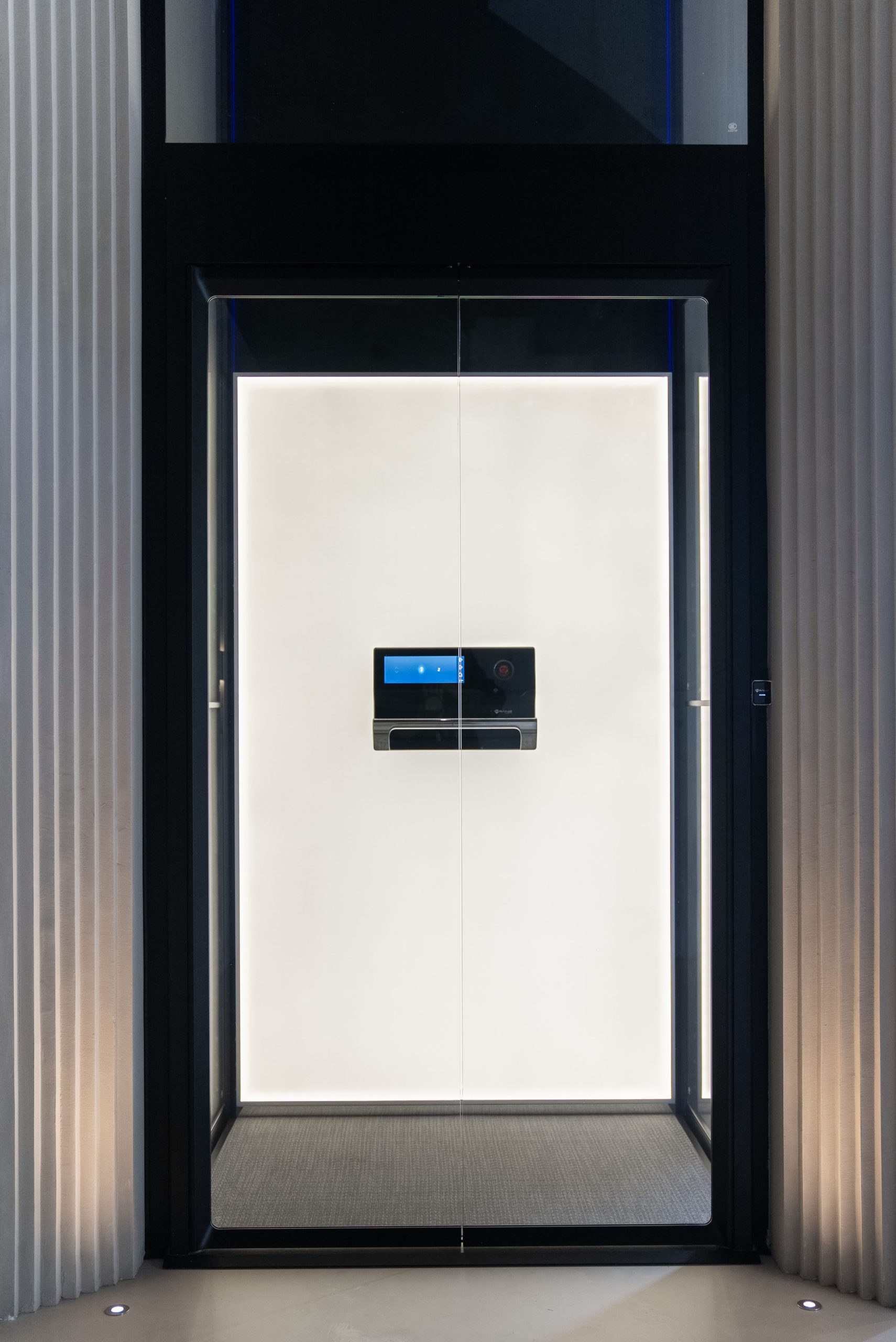 DSC07476 拷贝 scaled - Thang may chinh hang