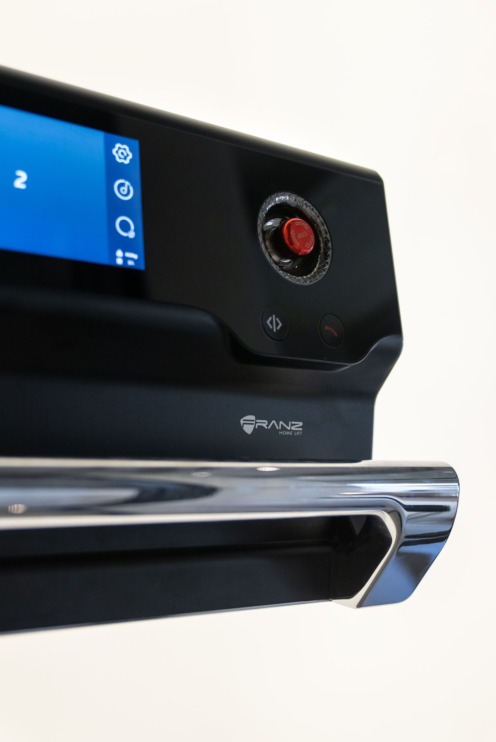 DSC07594 拷贝 scaled - Thang may chinh hang