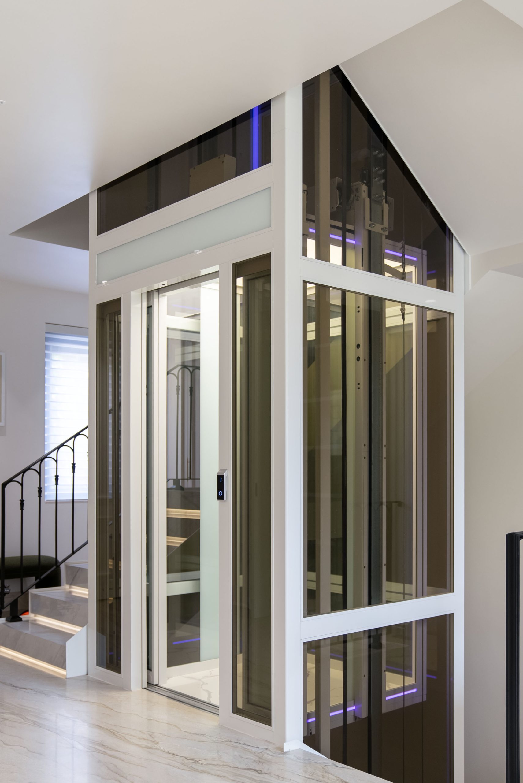 DSC07714 拷贝 scaled - Thang may chinh hang