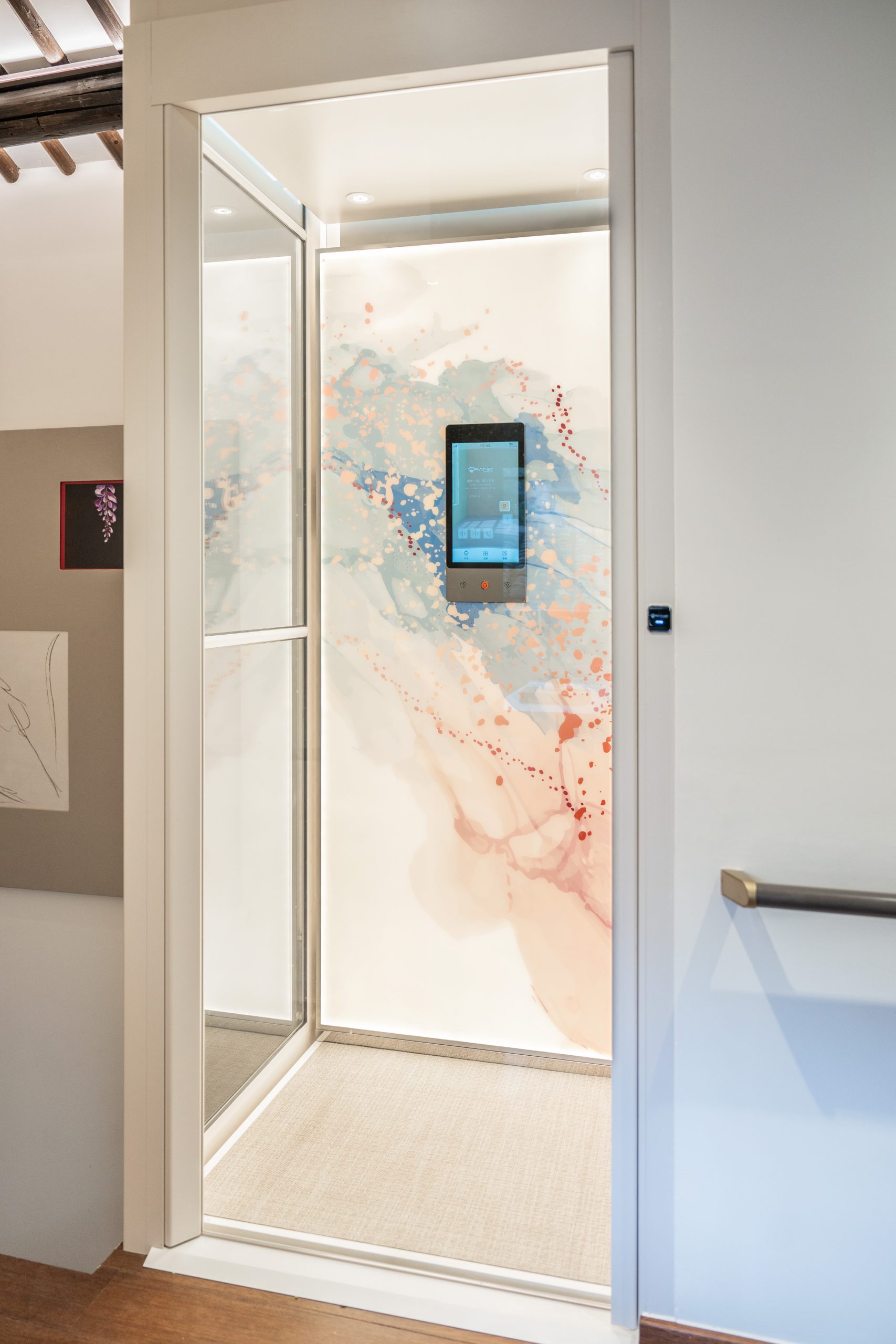 DSC07930 拷贝 2 scaled - Thang may chinh hang