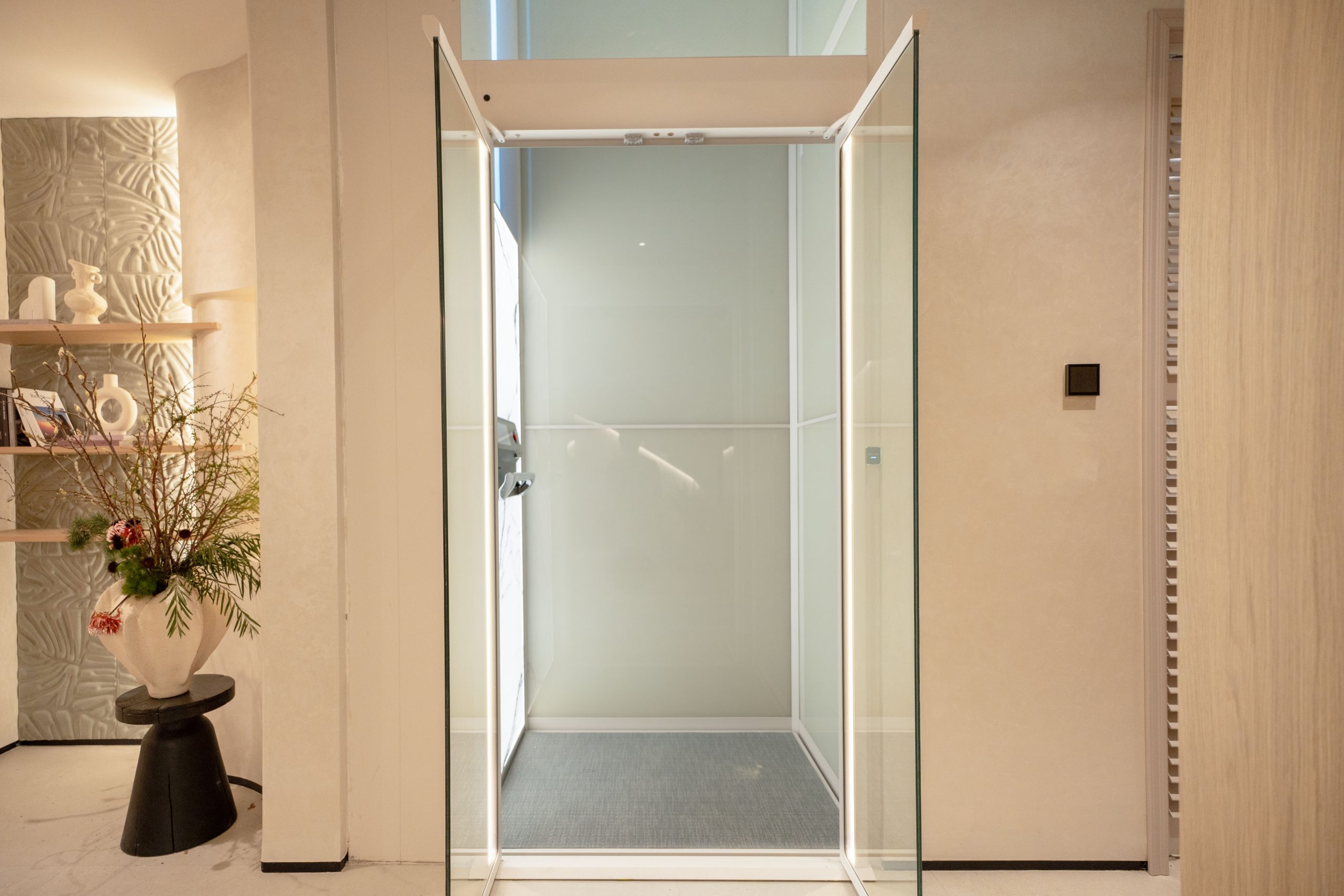 DSC08352 拷贝 scaled - Thang may chinh hang