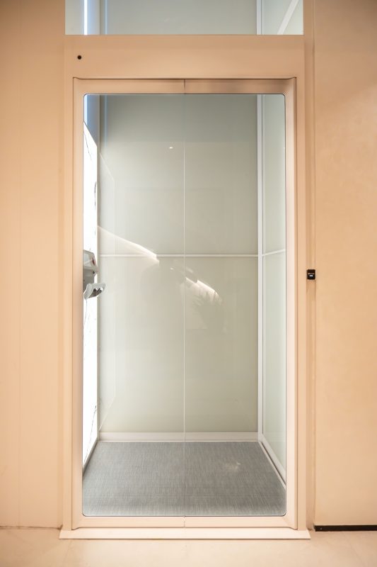 DSC08364 拷贝 - Thang may chinh hang