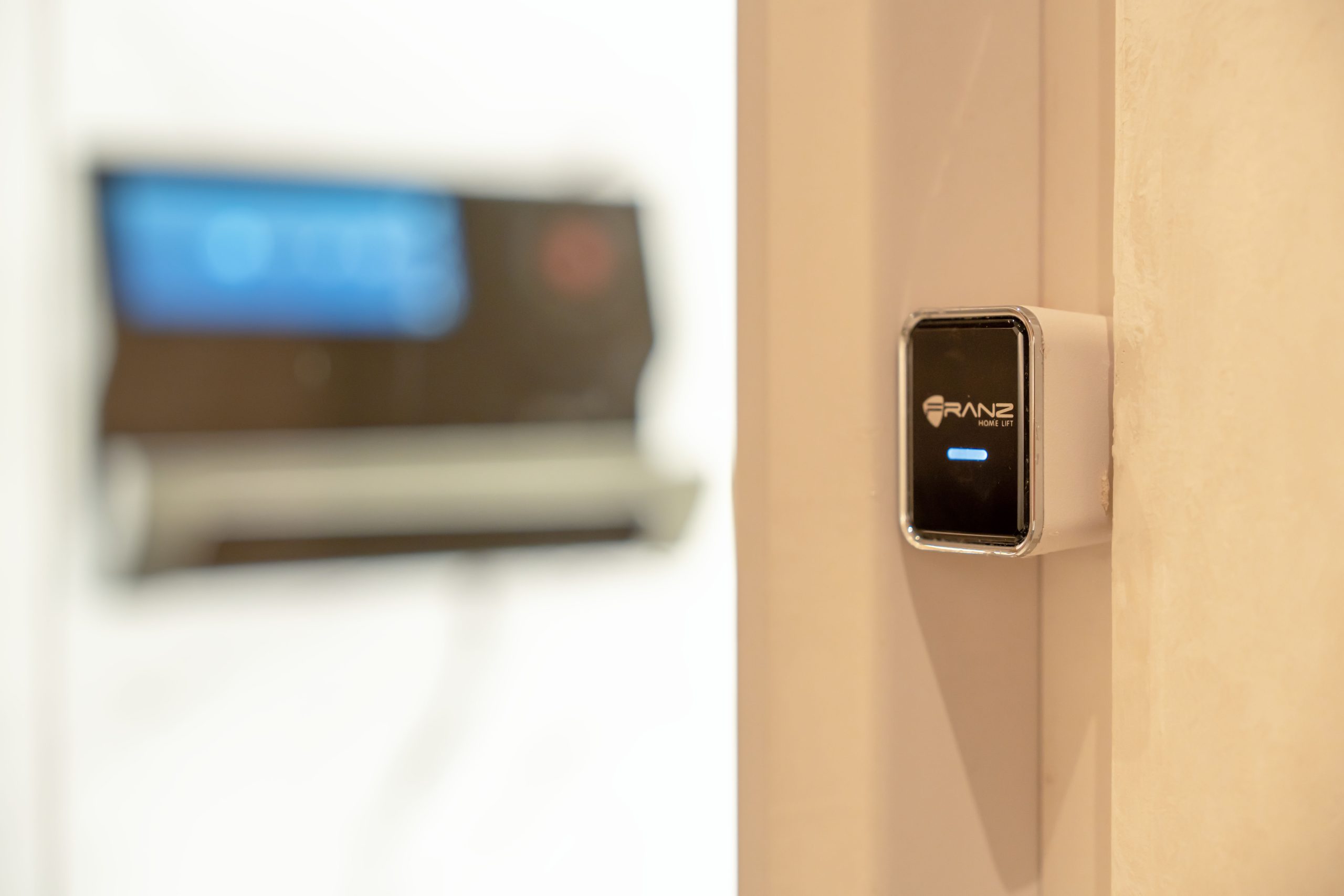 DSC08380 拷贝 scaled - Thang may chinh hang