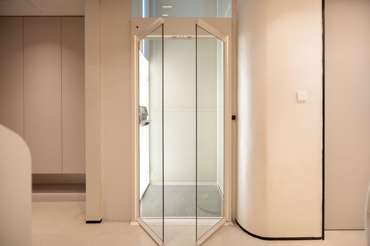 DSC08477 拷贝 - Thang may chinh hang