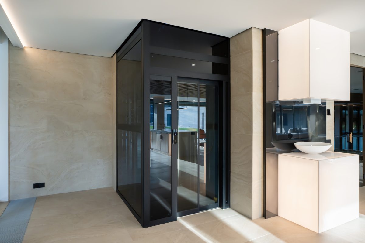 DSC08636 拷贝 - Thang may chinh hang