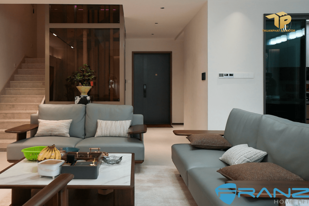 Nha 2 41 - Thang may chinh hang