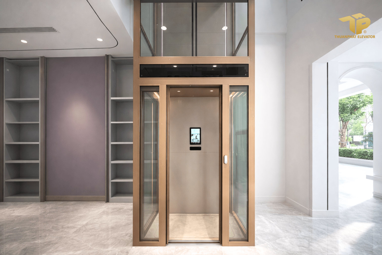 Nha 2 62 - Thang may chinh hang