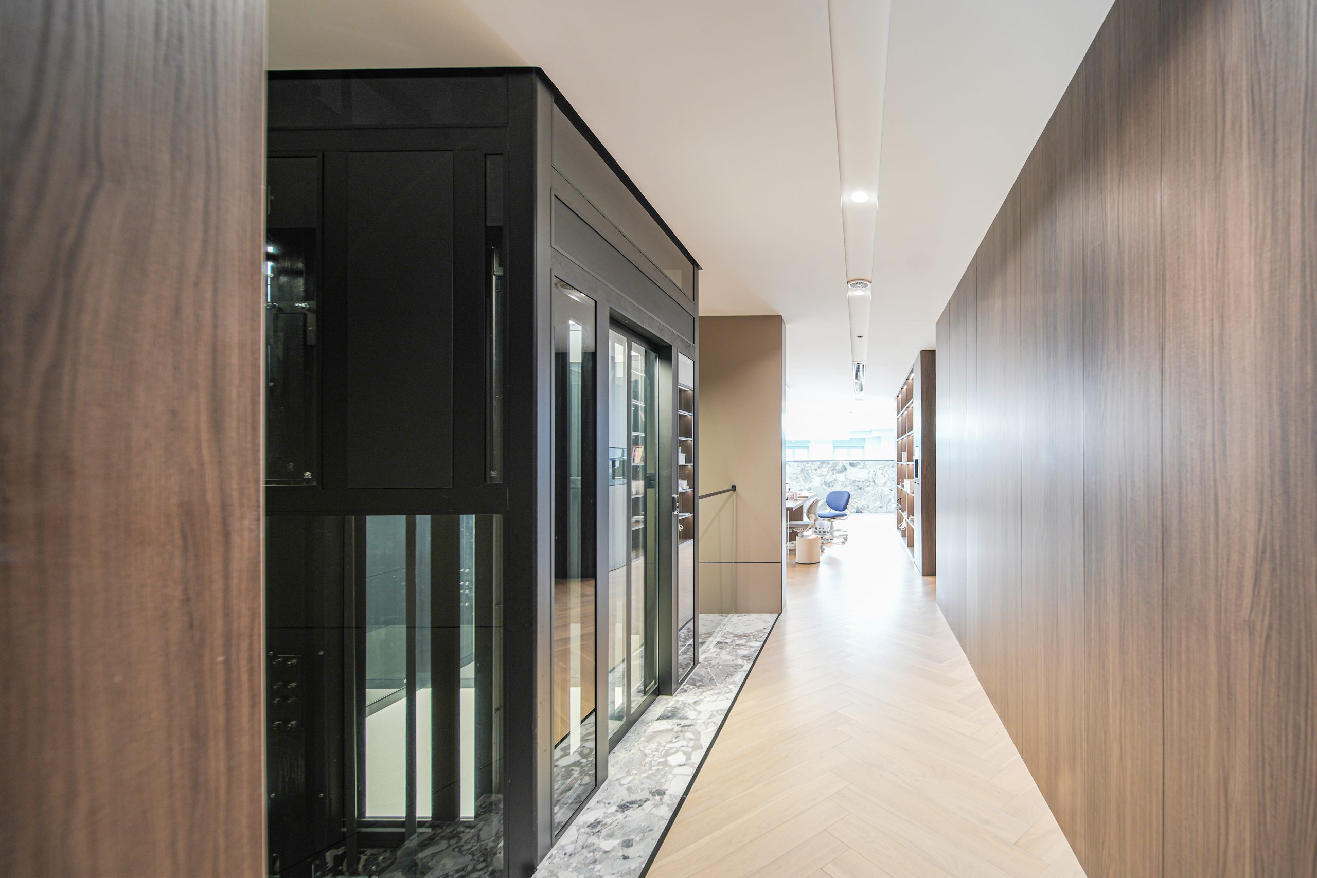 3 scaled - Thang may chinh hang