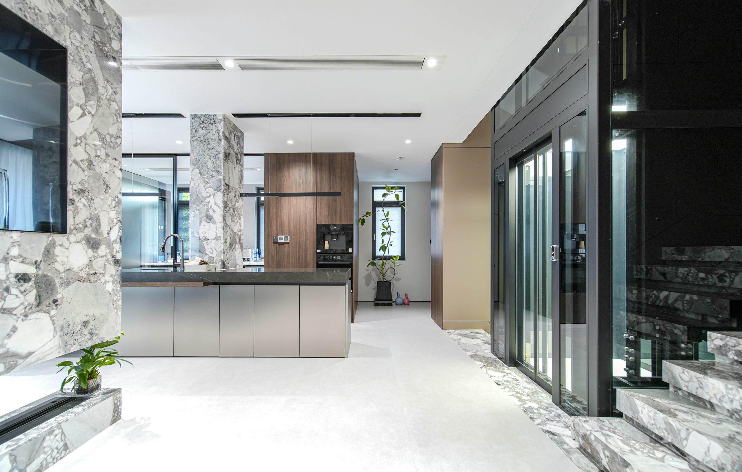 4 scaled - Thang may chinh hang