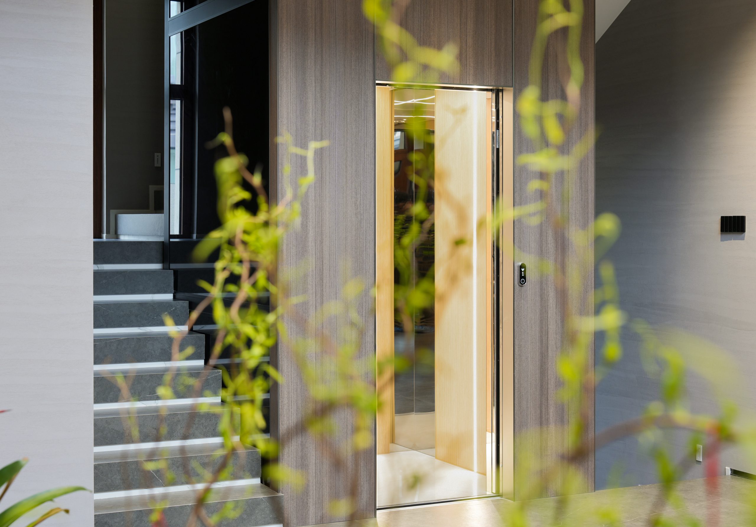 荷塘月色7 scaled - Thang may chinh hang